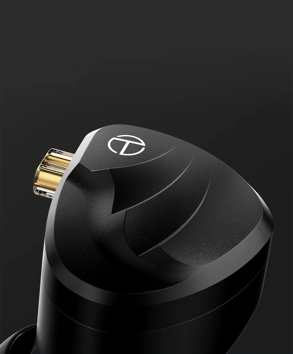 TRN BA8 one earbud without cable