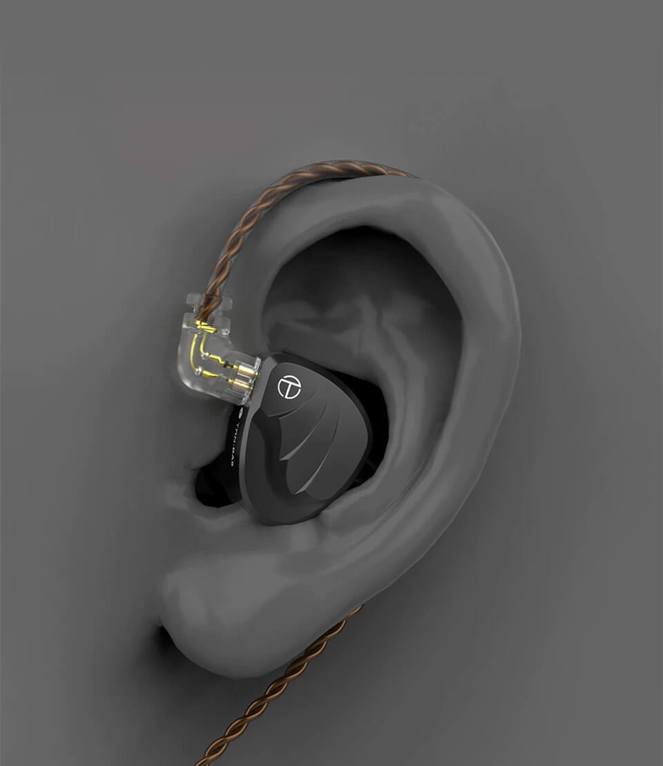 TRN BA8 in ear