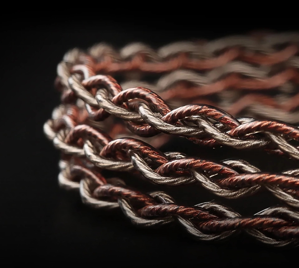 Four-core oxygen-free copper + silver-plated cross-braided cable