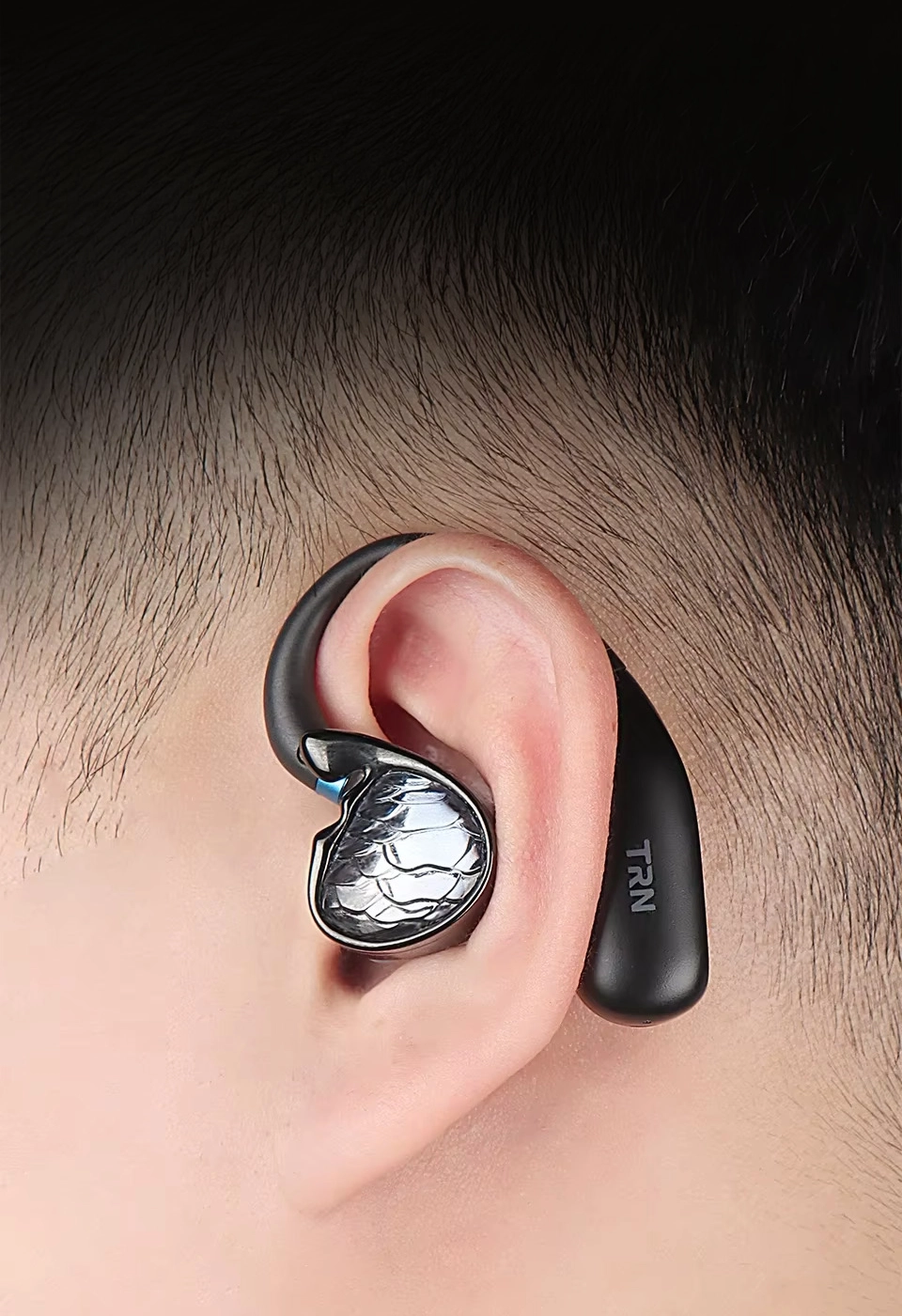 TRN Scallop ergonomic earhook fit
