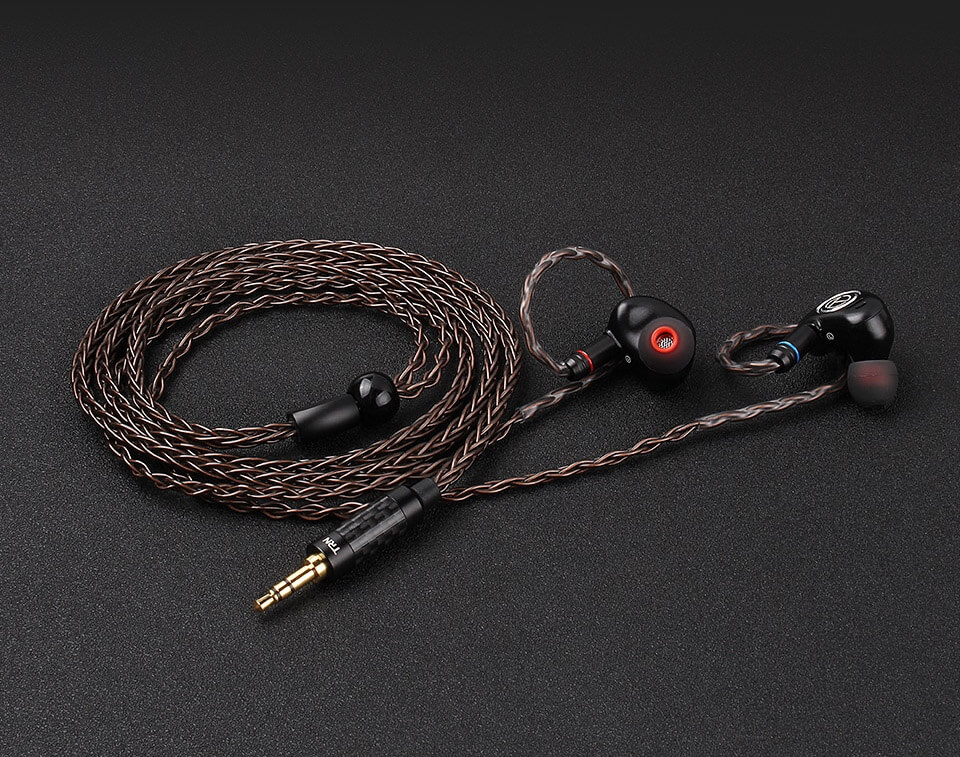 TRN T4 cable connected to IEM