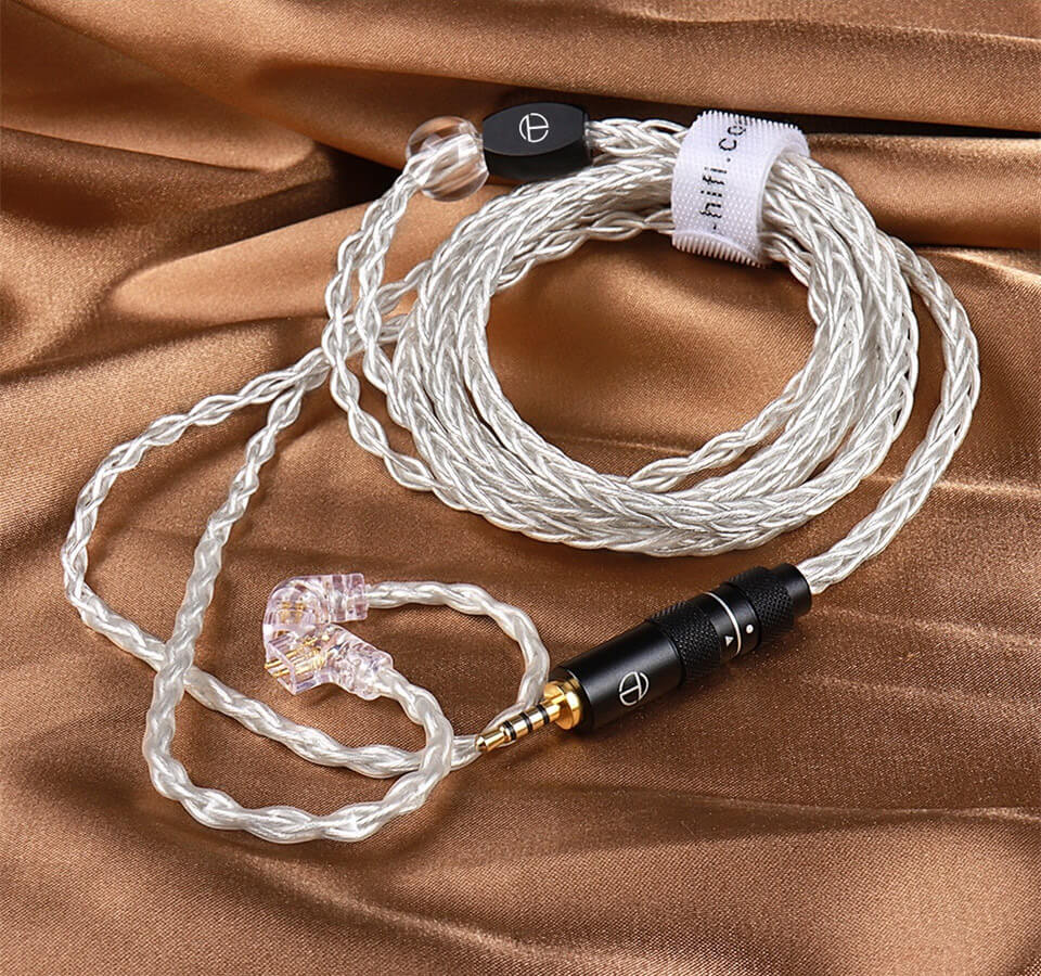 Photo of the TRN TN cable on the fabric